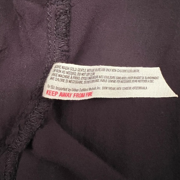 Free People Black Eyelash Lace Adjustable Spaghetti Straps Slip Dress Size Small - Picture 9 of 9